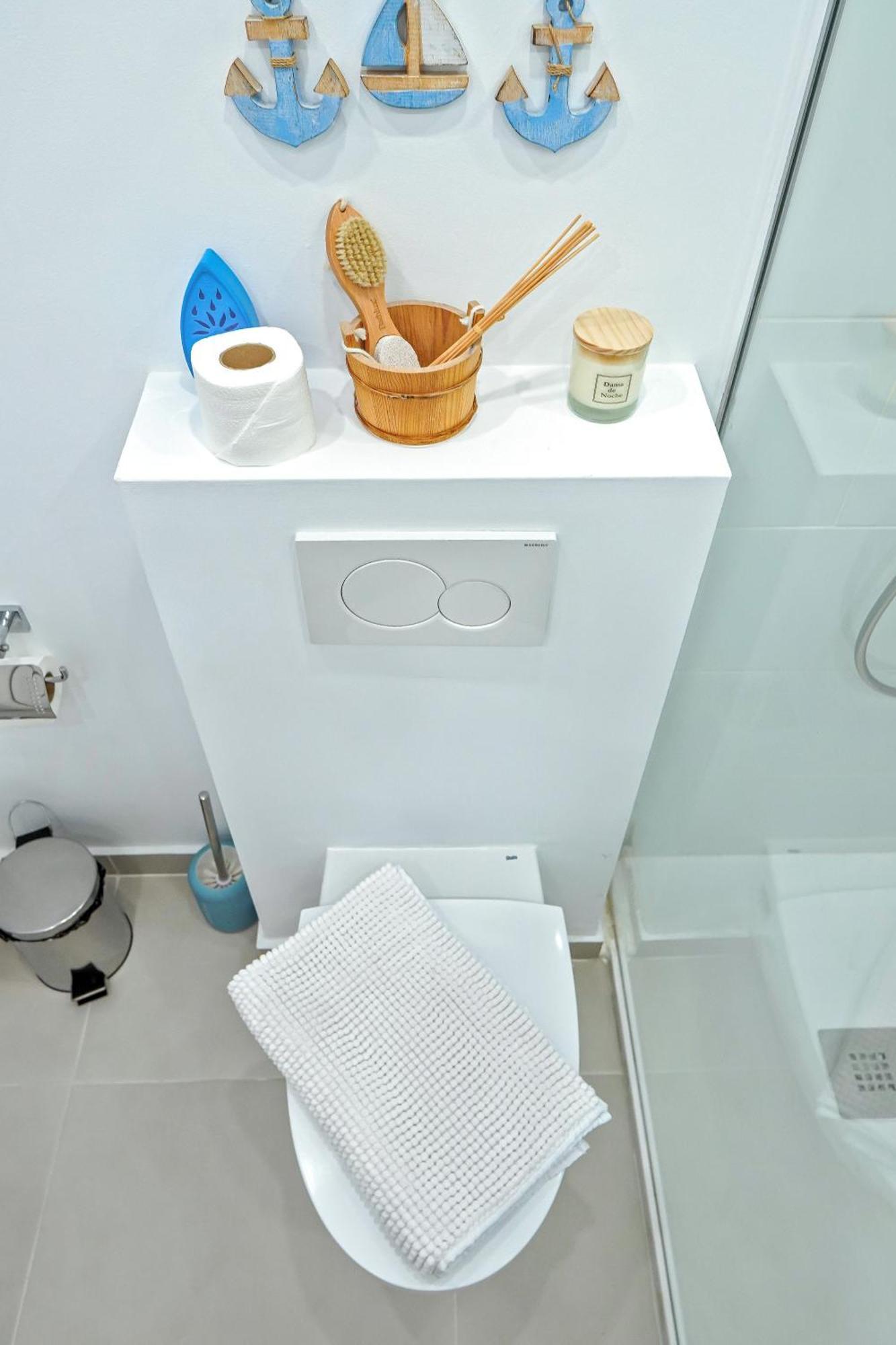 Kate Duque Fantastic Apartment With Lovely Pool 아데제 외부 사진